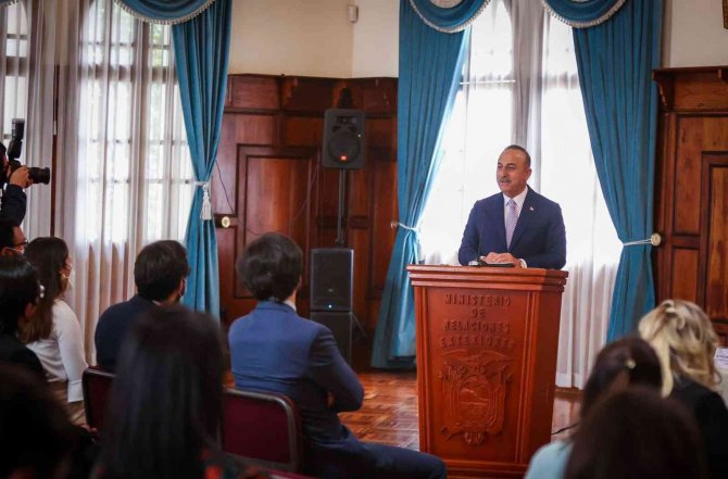 Dışişleri Bakanı Çavuşoğlu, Ekvador Dışişleri Bakanlığı Diplomasi Akademisine Hitap Etti