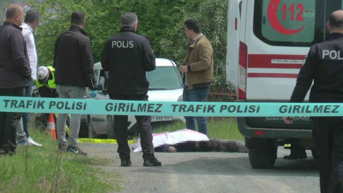 Sokak Ortasında Ceset Bulundu