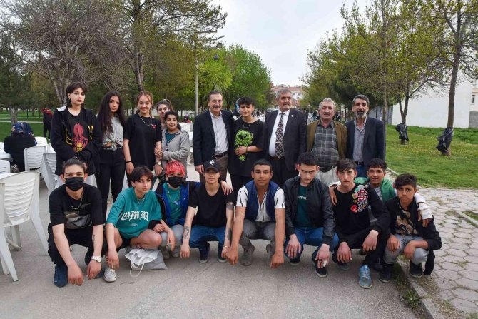 Tepebaşı’nda Ramazan Sevinci Sürüyor