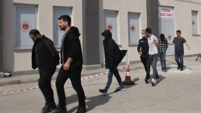 Erzincan’da Göçmen Kaçakçısı 7 Kişi Tutuklandı