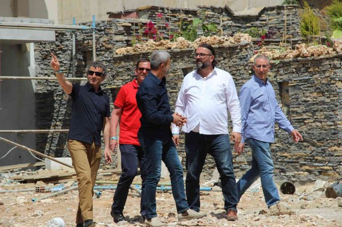 Fransız Akademisyenler Kuşadası’ndaki Yapı Sistemini İnceledi