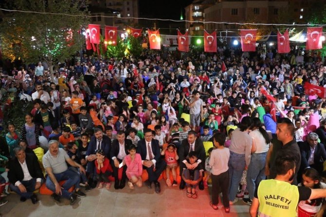 Halfeti’de Ramazan Sokağı İlgi Odağı Oldu