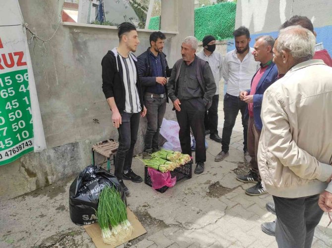Batman’da 20 Liradan Tezgahta Olan Uşkun Birçok Kente Gönderiliyor