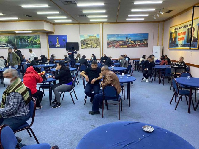 İ̇zmir’deki ‘Kolpaçino’ Kumarhanesine Yine Baskın