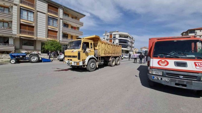 Hafriyat Kamyonun Altında Kalan Motosiklet Sürücüsü Hayatını Kaybetti