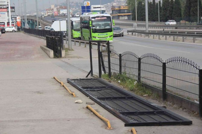 İ̇ş Yerini Açmak İsteyen Güvenlik Görevlisi Dehşeti Yaşadı