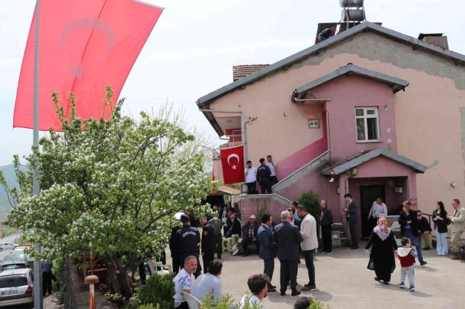 Pençe - Kilit Operasyonunda Şehit Olan Korkmaz’ın Ailesine Acı Haber Verildi