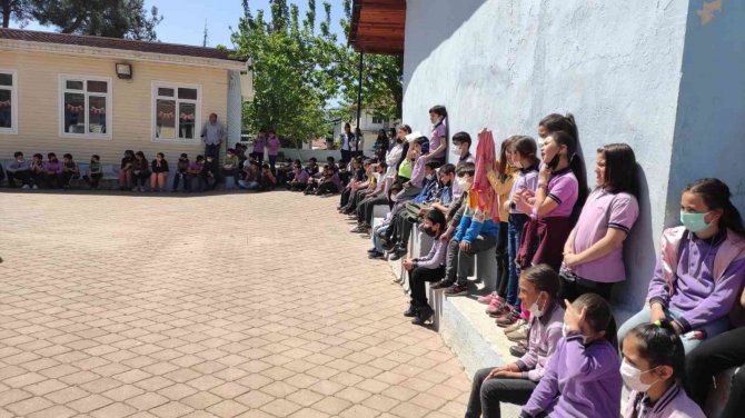 Köyceğiz’de Köy Çocukları Tiyatro İle Buluştu