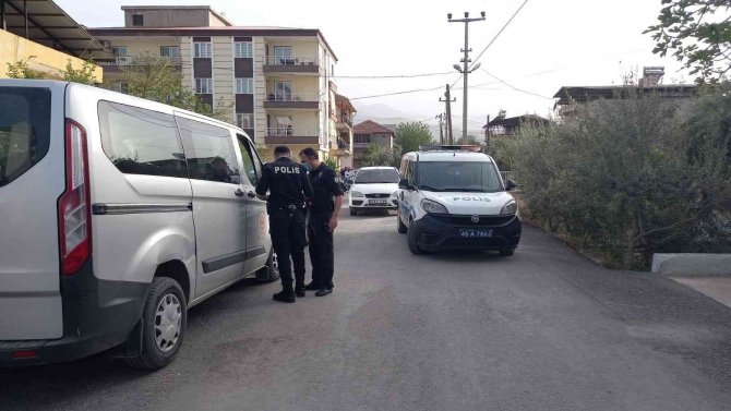 Manisa’da 22 Yaşındaki Genç Otel Odasında Ölü Bulundu