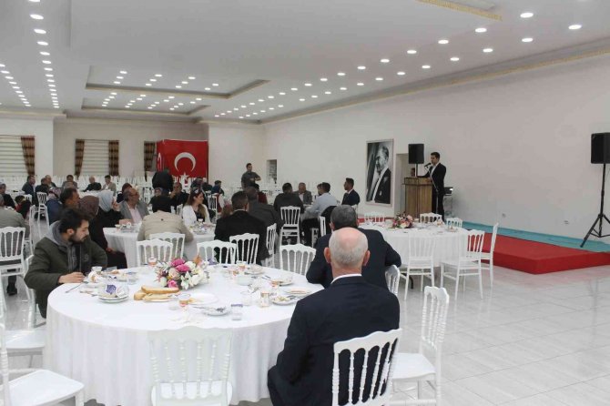 Manyas Muhtarlar Derneğinden İftar