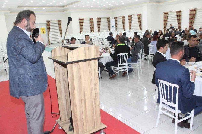 Manyas Muhtarlar Derneğinden İftar