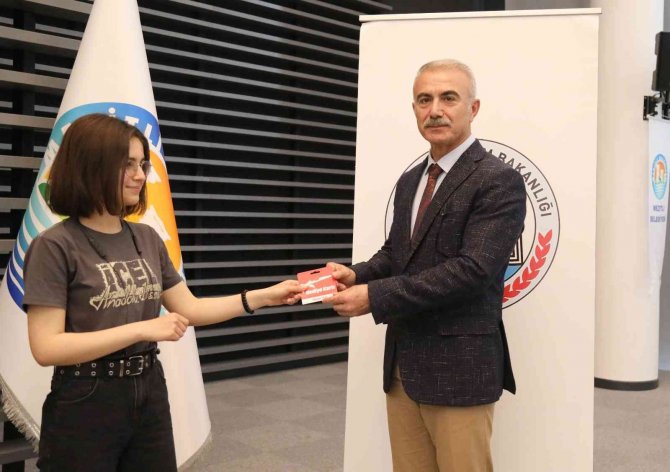 Sıfır Atığı Anlatarak Ödül Kazandılar