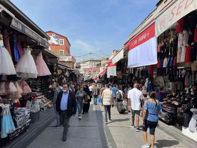 Eski Günlerini Arayan Mahmutpaşa’da Hareketlilik Başladı