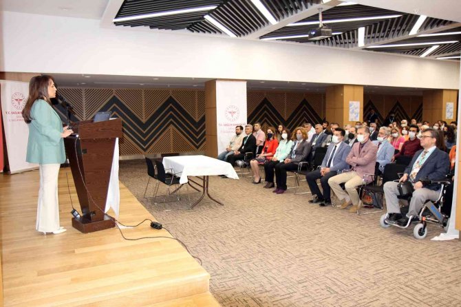 Bağımlılıkla Mücadele Çalıştayı Başladı