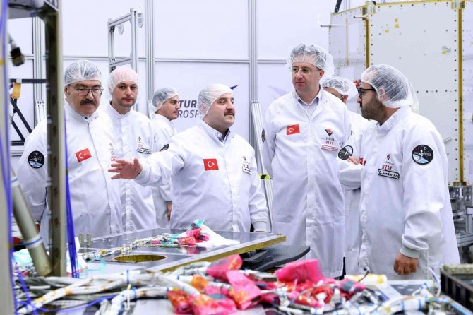 Bakan Varank, İ̇mece Uydusunun Uzay Yolculuğu Takvimini Açıkladı