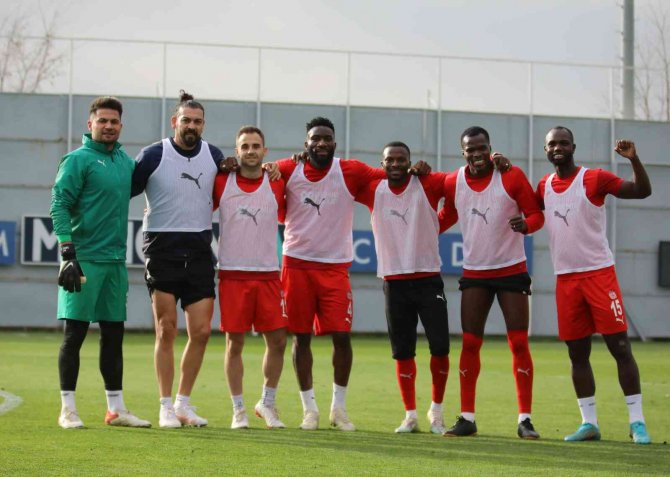 Sivasspor, Galatasaray Maçı Hazırlıklarına Başladı