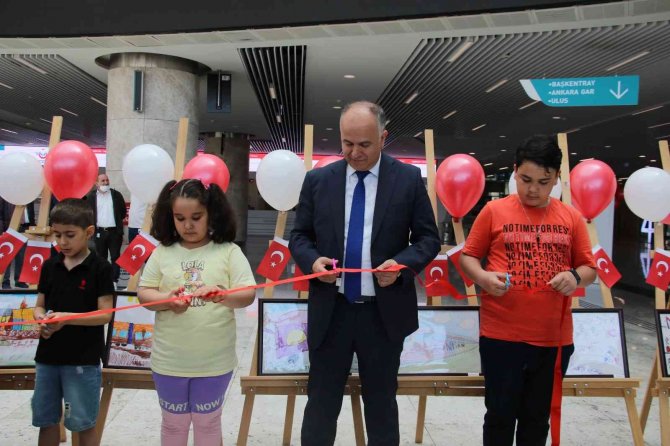 ‘Çocuk Gözünden Tren’ İsimli Resim Sergisi Ankara Tren Garı’nda Ziyaretçilerini Bekliyor