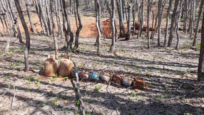 Tunceli’de Teröristlere Ait 2 Sığınak İmha Edildi