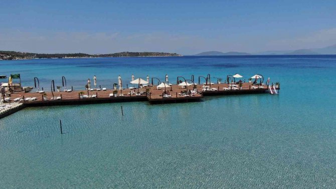 Çeşme Otellerinde Bayram Hareketliliği