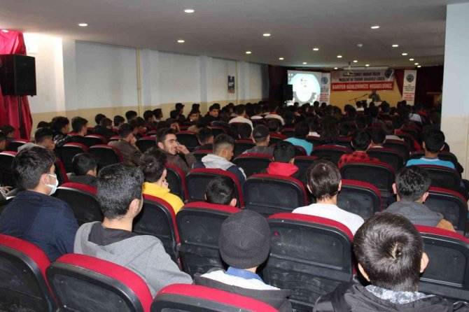 Ercişli Öğrencilere ‘Çevre Ve Van Gölü Havzası’ Eğitimi