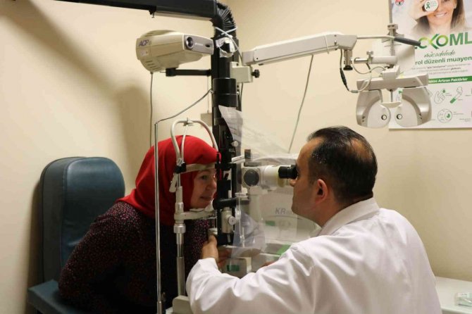 Akıllı Mercek Sayesinde Yıllardır Kullandığı Gözlükten Kurtuldu