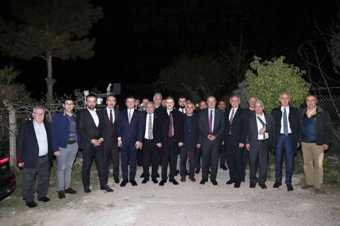 Ato Başkanı Baran, Bürokrasi, Siyaset, Akademi Ve İş Dünyasını İftarda Bir Araya Getirdi