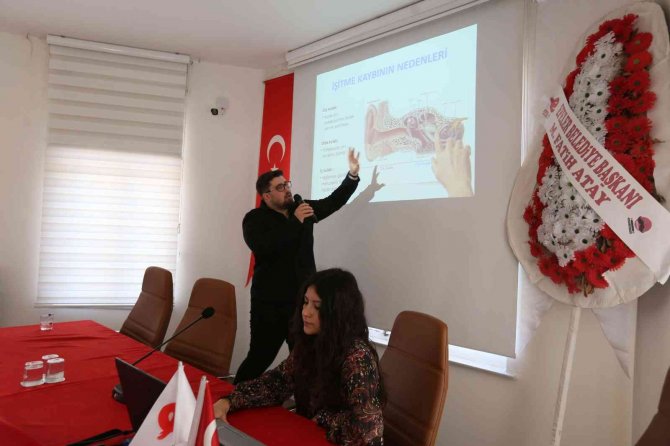 Efeler’de İntern Hekimlerden Sağlıklı Panel