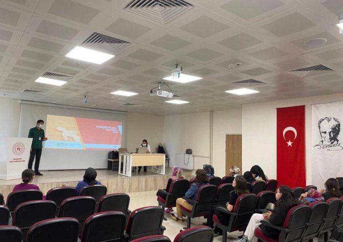 Kırklareli’nde Öğrencilere Bağımlılıkla Mücadele Eğitimi