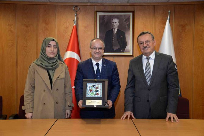 Buü Öğrencilerine Burs Ve Staj Desteği