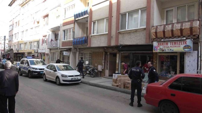 Merdivenlerden Düşen Yaşlı Kadın Hayatını Kaybetti