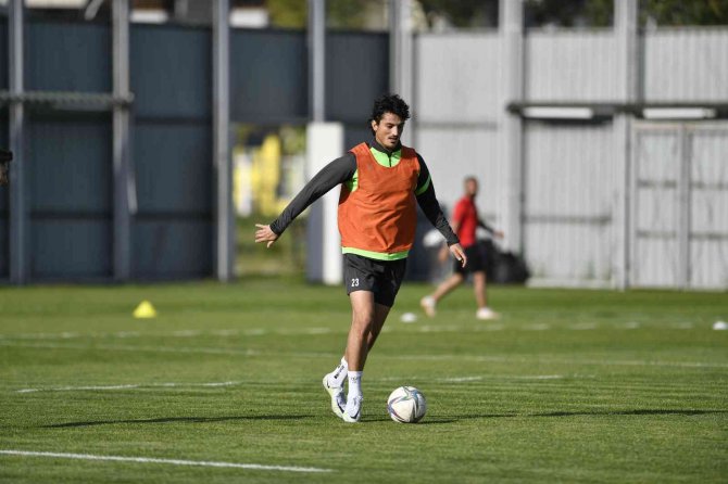 Bursaspor’da Manisa Fk Maçı Hazırlıkları Sürüyor