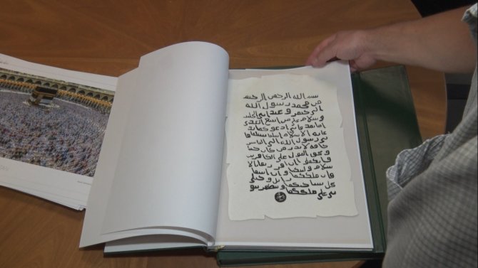 Yarım Asırlık Fotoğraf Sanatçısı Orhan Durgut İ̇slam’a Davet Mektuplarını Fotoğrafladı