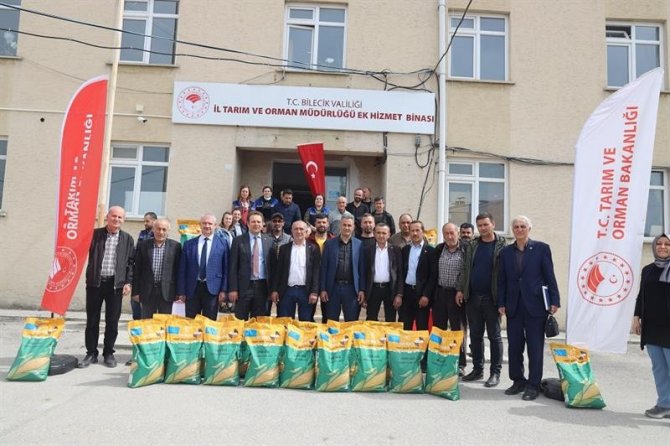 Çiftçiye 4 Ton Danelik Mısır Tohumu Dağıtıldı
