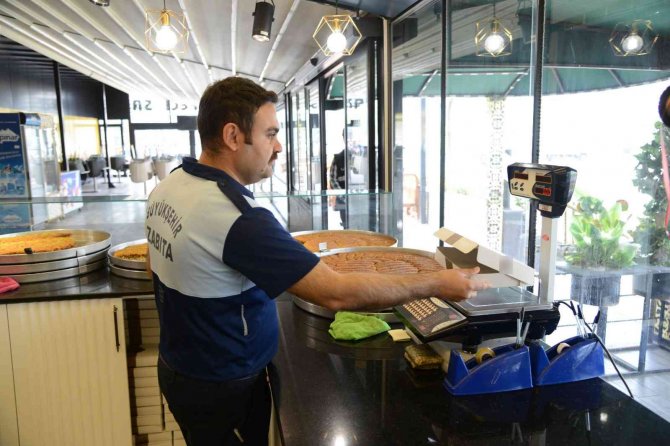 Bayram Öncesi Tatlıcılara Denetim