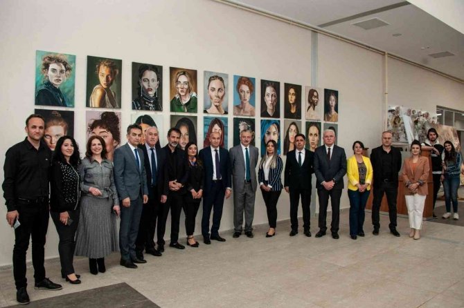 Eğitim Fakültesi Resim- İ̇ş Eğitimi Anabilim Dalından 2020 Mezunları Resim Sergisi