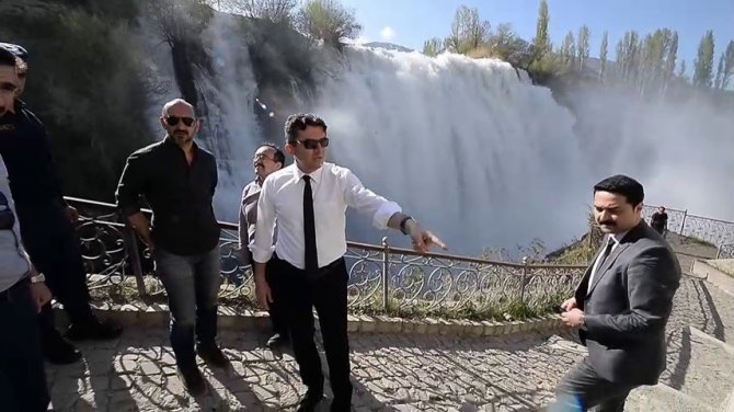 Tortum Şelalesi Coştu