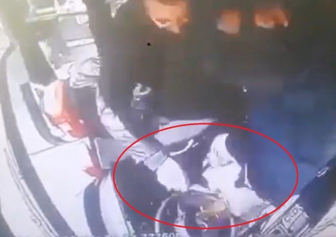 Otobüse Tek Biletle Binmeye Çalışan Anne Kıza Engel Olan Şoförü Bıçaklamıştı, İstenen Ceza Belli Oldu