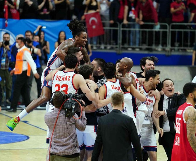 Fıba Avrupa Kupası: Bahçeşehir Koleji: 90 - Reggio Emilia: 74