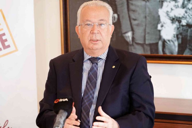 Eşref Hamamcıoğlu: "Yönetilebilir, Sürdürülebilir Bir Yapıya Kavuşmuş Galatasaray Vaat Ediyoruz"