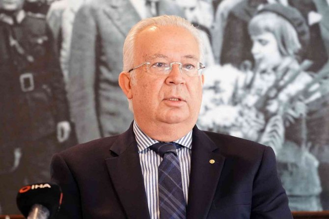 Eşref Hamamcıoğlu: "Yönetilebilir, Sürdürülebilir Bir Yapıya Kavuşmuş Galatasaray Vaat Ediyoruz"