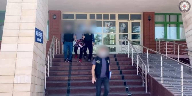Isparta’da Bir Evden Yarım Milyon Liralık Hırsızlık Yapan 3 Kişi Tutuklandı