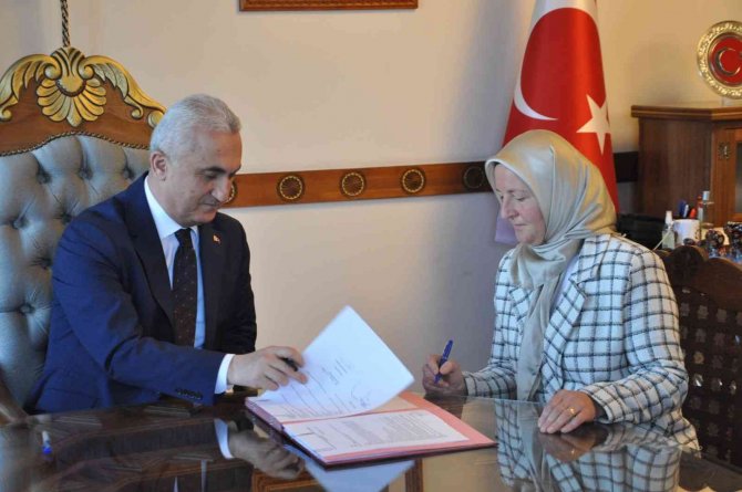 25 Kadın “Şifa Doğadan Emek Kadından” Projesiyle Gelir Elde Edecek