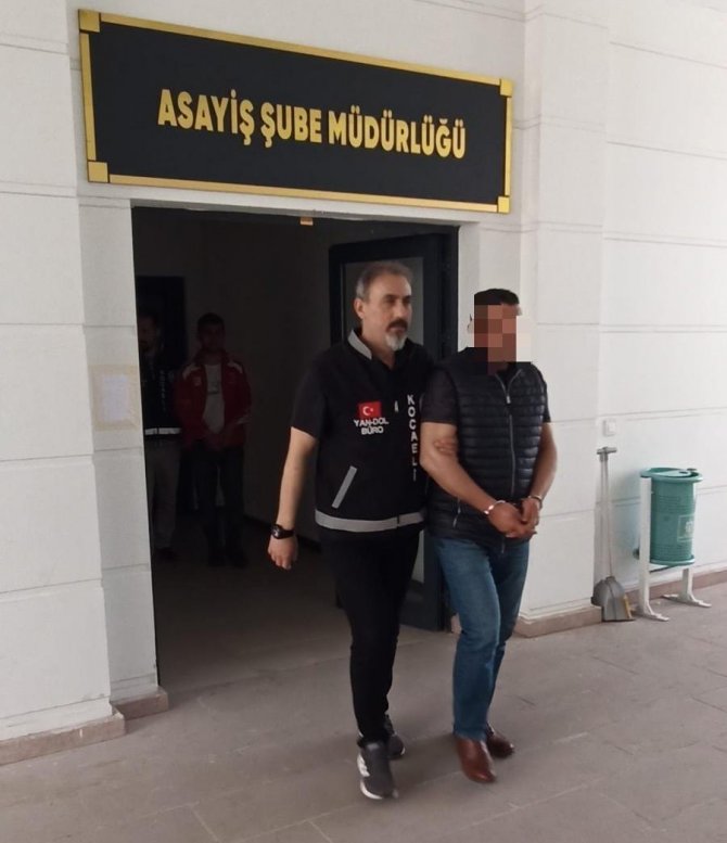 1 Milyon Liralık Temizlik Malzemesiyle Kaçan Şüpheliler Yakalandı