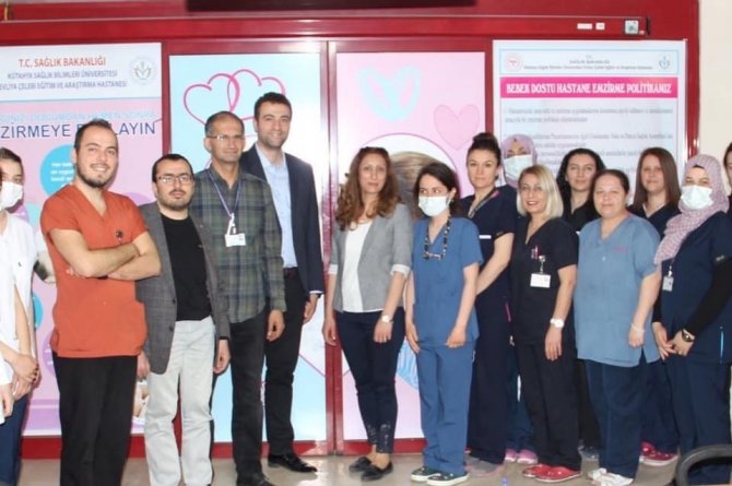 Hastane Yönetimi Ebelerin Haftasını Kutladı