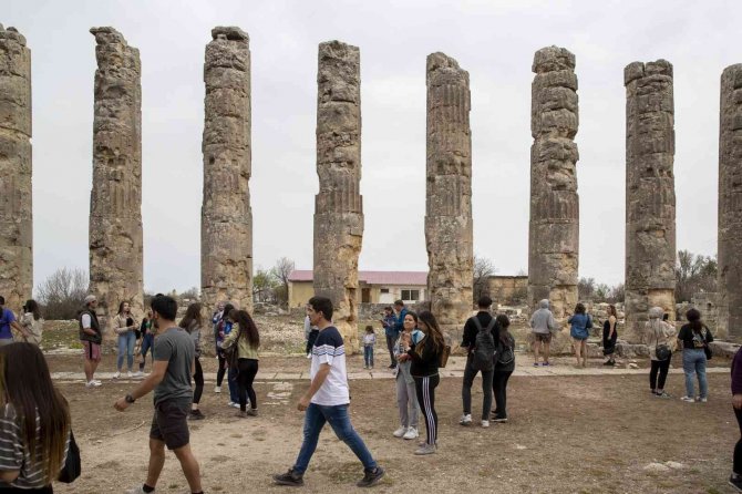 Mersin’de Antik Kentte Tarihi Gezi