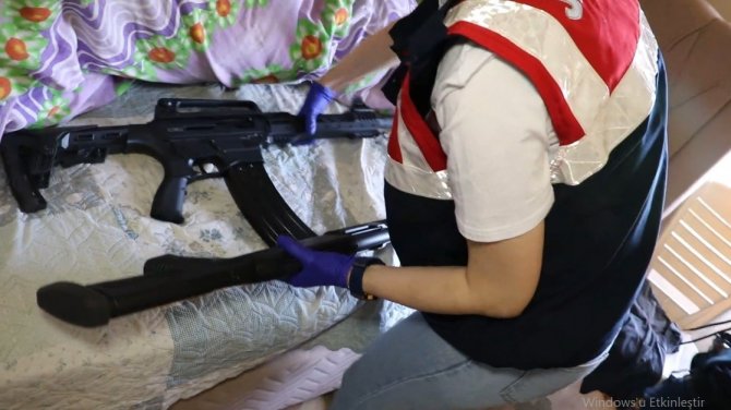 Uyuşturucu Satıcılarına Jandarmadan Nefes Kesen Operasyon