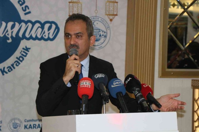 Bakan Özer: “Güçlendirme Ve Yık-yap Çalışmalarıyla Okullarımızı Toplanma Merkezi Haline Getireceğiz”