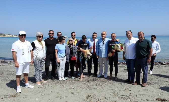 Otizmli Tuna, Yunanistan’ın Sakız Adası’ndan Çeşme’ye Kadar Yüzdü