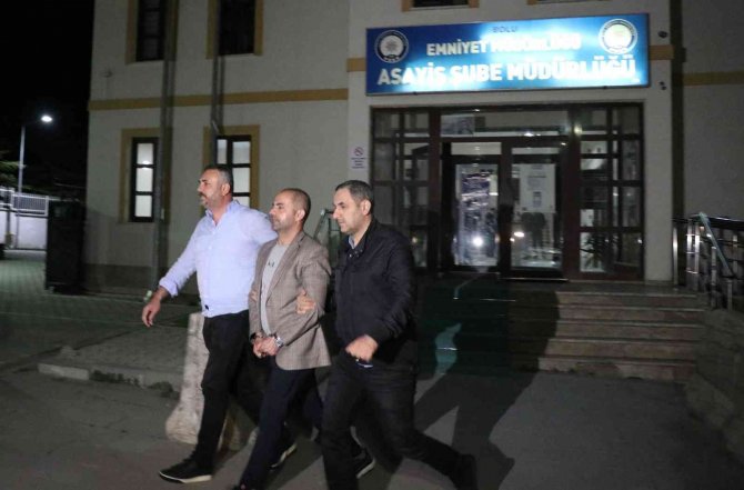 Sakarya’da Kardeşini Öldüren Zanlı, Yabancı Uyruklu 5 Kişiyle Birlikte Bolu’da Yakalandı