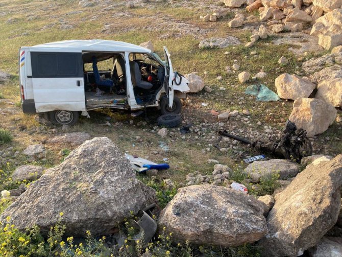 Şanlıurfa’da Feci Kaza: 2 Ölü, 5 Yaralı